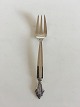 Georg Jensen 
Acanthus 
Sterling Silver 
Cake Fork No 
043. Measures 
14.2 cm / 5 
19/32"