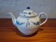 Empire Teapot No. 92.
5000m2 showroom.