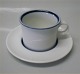 9 set in stock
Royal 
Copenhagen 
14910 Coffee 
cup 5.4 x 7.6 
cm with saucer 
13.5 cm Blue 
Indigo ...
