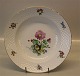 7  pcs in stock 

023 Soup rim 
bowl 22 cm 
(323) Bing and 
Grondahl Saxon 
Flower on white 
...