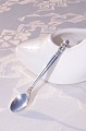 Georg Jensen 
830 silver. 
Acorn salt 
spoon, length 8 
cm. Vintage 
marks pre 1933. 
Fine condition. 
...
