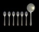 Pyramid 
teaspoons and 
serving spoon
Georg Jensen
Sterling 
silver 925S
Harald Nielsen
6 ...