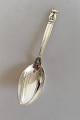 Georg Jensen 
Acorn Sterling 
Silver Dessert 
Spoon No 021. 
Measures 17.3 
cm / 6 13/16" 
