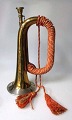 Military bugle, 
brass, 20th 
century. L: 
30,5 cm.