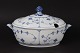 Royal 
Copenhagen - 
Blue Fluted 
Plain
Old tureen 
with lid model 
no. 214
Length 32 cm - 
...