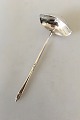 Georg Jensen 
Sterling Silver 
Ornamental 
Gravy Ladle No 
140. 14 cm / 5 
53/64". 
