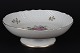 Royal 
Copenhagen - 
Frisenborg
Round cake 
dish on foot no 
1532
Diameter ca 18 
cm
Nice condition