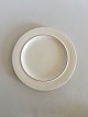 Royal 
Copenhagen 
Redtop/Redline 
Lunch Plate No 
3068. Measures 
21 cm / 8 17/64 
in.