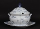 Royal 
Copenhagen - 
Blue Fluted 
Plain
Round Tureen 
no 223 with 
plate
Diameter 25 cm 
...