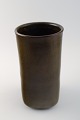Edith Sonne Bruun for Saxbo, keramik vase, smuk olivengrøn glasur. 
