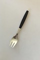 Georg Jensen 
Black Strata 
Stainless Steel 
Lunch/Salad 
Fork. Measures 
17.5 cm / 6 
57/64 in.