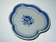 Royal Copenhagen Tranquebar, Small Leaf Shaped Cake DishDecoration number 11/925Factory ...