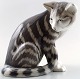 Sjælden Royal Copenhagen, porcelænsfigur nummer 301, siddende stribet kat.