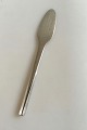 Georg Jensen 
Stainless 
'Prism' Matt 
Butter 
Spreader. 
Measures 16.3 
cm / 6 27/64 
in.
