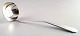 American sauce 
ladle in 
silver.
Stamped: 
Victors co. A1. 
App. 1940s.
Measures : 27 
cm.
In ...