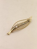 14 carat gold brooch