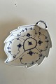 Royal 
Copenhagen Blue 
Fluted 
Leafshaped 
Assiette No. 
144. 
Measures 20 cm 
x 17.5 cm (7 
7/8 in. ...