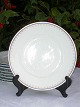 Royal 
Copenhagen 
porcelain "Blue 
Line" Dinner 
plate no. 383/ 
10519. Diameter 
25 cm. or  9 
7/8  ...