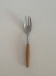 Fjord IHQ 
Quistgaard 
Steel and Teak 
Fork.
Measures 18.1 
cm / 7 1/8 in.