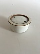 Royal 
Copenhagen 
Domino Sugar 
Bowl with Lid 
No 14918. 8 cm 
(3 1/10")