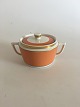 Royal 
Copenhagen 
Jaegersborg 
Sugar Bowl with 
Lid No 
792/9725. 6 x 
10 cm (2 23/64" 
x 3 15/16")