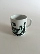 Royal 
Copenhagen 
Small Annual 
Mug 1988. 
Designed by 
Jens Birkemose. 
Measures 7.5 cm 
/ 2 61/64 in.