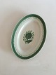 Royal 
Copenhagen 
Green 
Tranquebar Oval 
Serving Platter 
No.927. 
Measures 27 cm 
(10 5/8 in.)