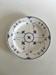 Royal 
Copenhagen Blue 
Fluted Half 
Laced Round 
Serving Platter 
No 539. 
Measures 33 cm 
(12 63/64")