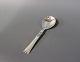 Marmelade spoon 
"Rigsmoenster", 
hallmarked 
silver.
14 cm.
Ask for number 
in stock. All 
...