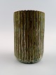 Arne Bang. Keramikvase, riflet design.
