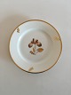 Royal 
Copenhagen 
Brown Iris Cake 
Plate No 9055. 
15,5 cm