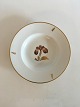 Royal 
Copenhagen 
Brown Iris Deep 
Plate No 10516. 
22 cm (8 
21/32")