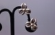 830 silver 
earclips with 
decorations.
2x2,5 cm.