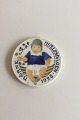 Aluminia 
Children's Help 
Day 1928.
Measures 8,7cm 
/ 3 2/5".