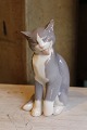 Cat in 
porcelain by 
Bing & Grondahl 
- Denmark. 
decoration 
number: 2256. 
factory 1st 
quality. ...