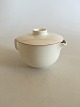 Royal 
Copenhagen 
Redtop / 
Redline Creamer 
with Lid No 
3085. 11 x 7.5 
cm (4 21/64" x 
2 61/64")