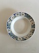 Royal 
Copenhagen 
Wilde Rose Deep 
Plate No 605. 
22 cm (8 
21/32")