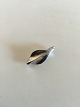 Georg 
Jensen/Hans 
Hansen Sterling 
Silver Pendant. 
Measures 3 cm / 
1 3/16 in. 
Weighs 7 g / 
0.30 oz.