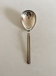 Hans Hansen 
Arvesølv No 18 
Sterling Silver 
Medium Serving 
Spoon. 21.5 cm 
L (8 15/32")