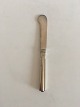 Hans Hansen 
Arvesølv No 18 
Sterling Silver 
Butter Knife. 
14.6 cm L (5 
3/4")