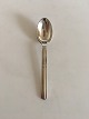 Hans Hansen 
Arvesølv No 18 
Sterling Silver 
Coffee Spoon. 
11.5 cm L (4 
17/32")
