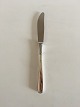 Ascot W. & S. 
Sorensen 
Sterling Silver 
Dinner Knife. 
Measures 21 cm 
/ 8 17/64 in.
