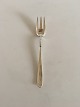 Ascot W. & S. 
Sorensen 
Sterling Silver 
Cake Fork. 14 
cm L (5 33/64")