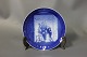 Christmas 
platter 
"Trimming the 
tree" from 2000 
by Royal 
Copenhagen.
Dia - 18 cm.