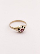 8 carat gold ring sold