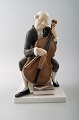 Bing & Grøndahl Musiker/Cellist B&G 2032 Mand med cello. 
