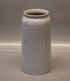 Kongelig Dansk 4118 Kgl. Hvid Relief Vase 18 cm Thorkild Olsen TO