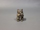 Royal porcelain 
figure small 
standing bear 
no.: 3014.
Dimensions: H: 
9 cm, W: 5 cm 
and D: 4 cm.
