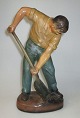 Carlsen, Paul 
Hauch (1922 - 
2006) Denmark: 
A digging man. 
Painted 
plaster. H .: 
27.5 cm. 
Stamped.