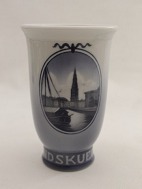 Royal Copenhagen rundskuedag 1933 vase sold